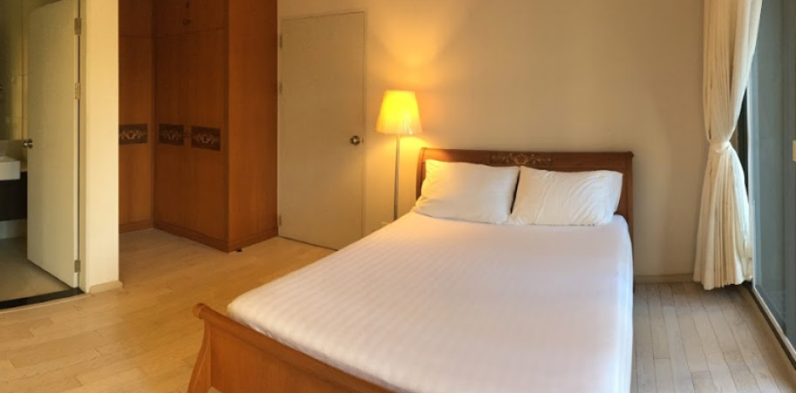 Condo in Watthana, Bangkok, Thailand, 2 bedrooms № 160765