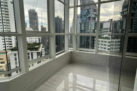 Duplex in Watthana, Bangkok, Thailand 5 bedrooms № 160760 - photo 5