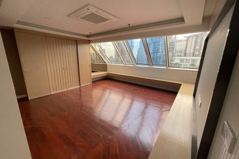 Duplex in Watthana, Bangkok, Thailand 5 bedrooms № 160760 - photo 3