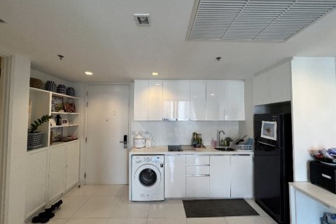 Кондоминиум с 2 спальнями в Сатхоне, Бангкок, Таиланд № 133794 - фото 3