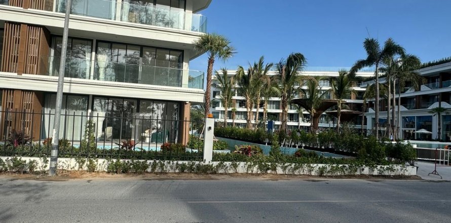 Condo in Phuket, Thailand, 2 bedrooms  № 150122