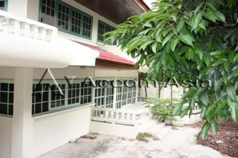 Maison à Watthana, Bangkok, Thaïlande 5 chambres № 218052