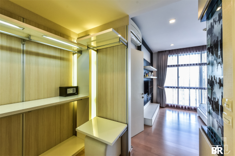 Condo in Bangkok, Thailand, 3 bedrooms  № 199796 - photo 9