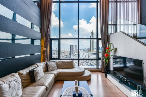 Condo in Bangkok, Thailand, 3 bedrooms  № 199796 - photo 2