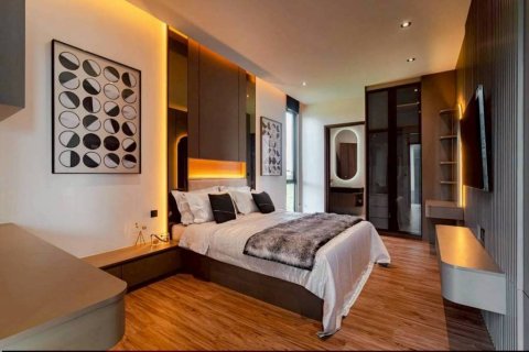Villa in Pattaya, Thailand 5 bedrooms № 172632 - photo 8