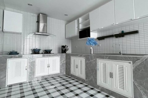 House in Pattaya, Thailand 3 bedrooms № 172630 - photo 6