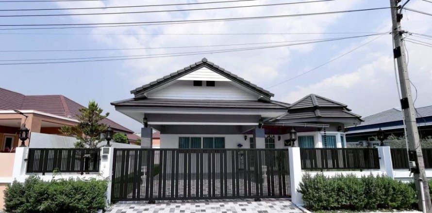 House in Pattaya, Thailand 3 bedrooms № 172630