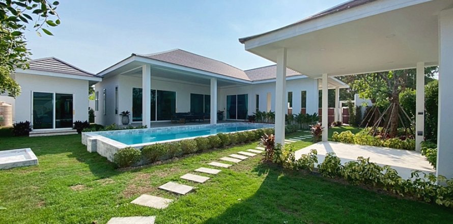 Maison à Hua Hin, Thaïlande 4 chambres № 172628