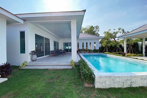 Maison à Hua Hin, Thaïlande 4 chambres № 172628 - photo 5