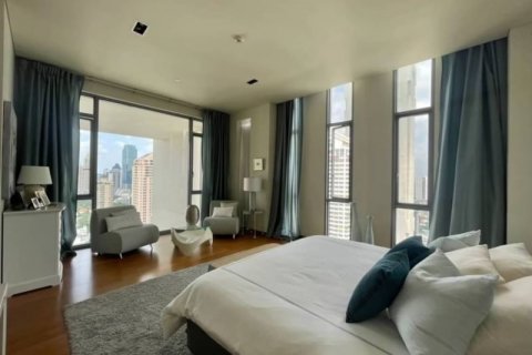 Condo à Pathum Wan, Bangkok, Thaïlande, 3 chambres № 134033 - photo 6