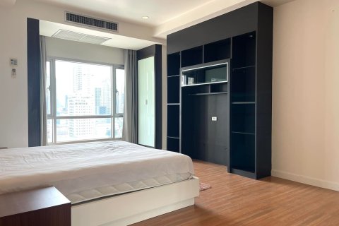 Студия в кондо в Ваттхане, Бангкок, Таиланд № 163354 - фото 15