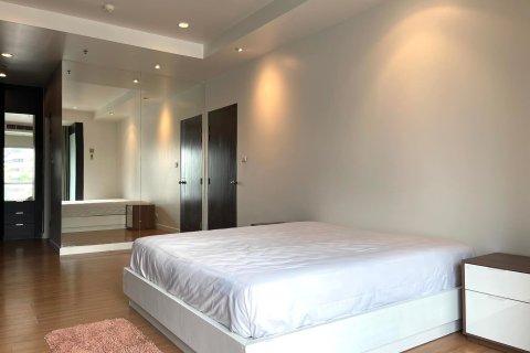 Студия в кондо в Ваттхане, Бангкок, Таиланд № 163354 - фото 9