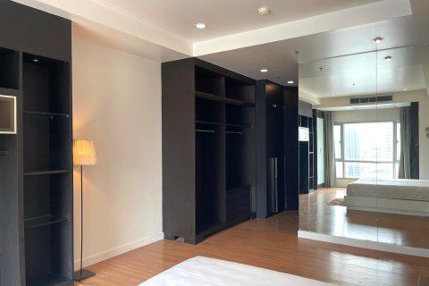 Студия в кондо в Ваттхане, Бангкок, Таиланд № 163354 - фото 10