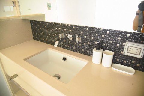 Кондоминиум с 2 спальнями в Банг Раке, Бангкок, Таиланд № 163350 - фото 17