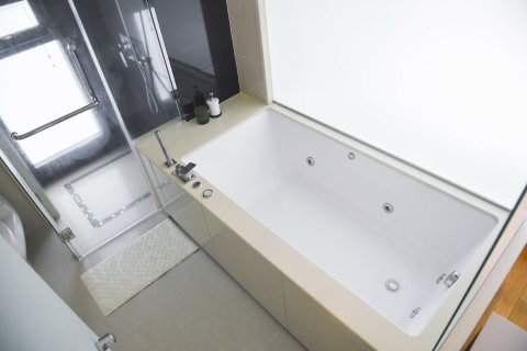 Кондоминиум с 2 спальнями в Банг Раке, Бангкок, Таиланд № 163350 - фото 5