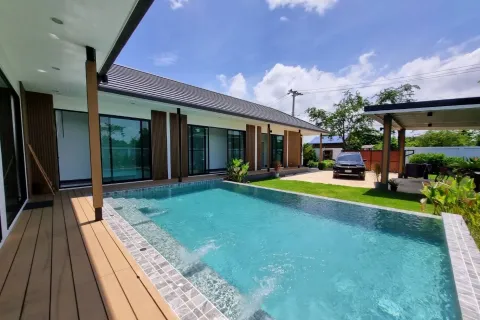 Villa in Phra Pradaeng, Thailand 4 bedrooms № 163351 - photo 3