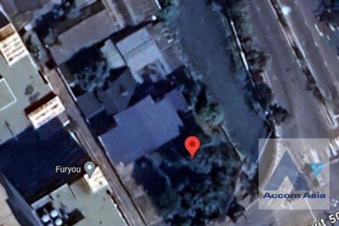 Casa de 4 dormitorios en Khlong Toei, Bangkok, Tailandia № 219143