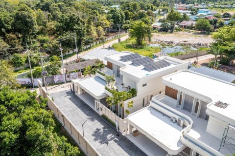 Вилла в Паттайе, Таиланд с 5 спальнями  № 170096