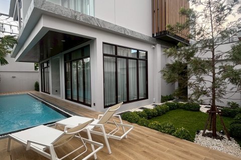 Вилла в Паттайе, Таиланд с 4 спальнями  № 170093 - фото 15