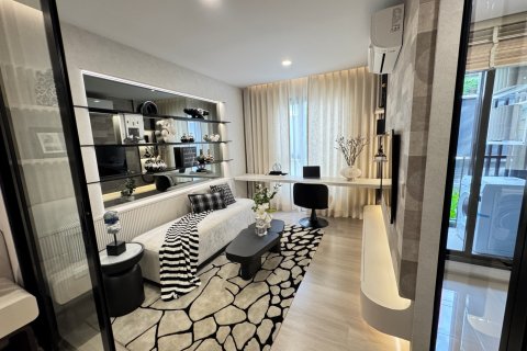 Condo in Phaya Thai, Bangkok, Thailand, 2 bedrooms  № 170090 - photo 18