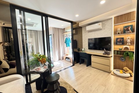 Condo in Bangkok, Thailand, 1 bedroom  № 170092 - photo 6