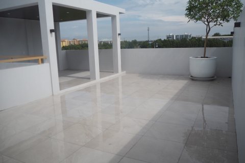 Villa à Pattaya, Thaïlande 4 chambres № 170094 - photo 13