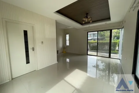 Casa de 3 dormitorios en Prawet, Bangkok, Tailandia № 215988