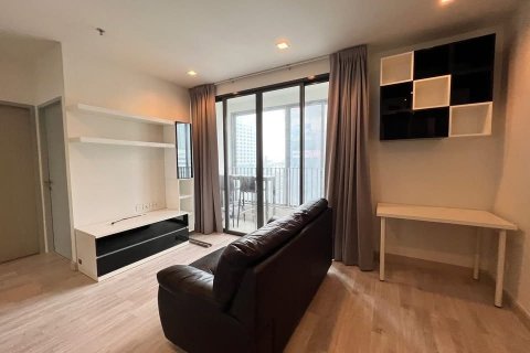 Condo à Huai Khwang, Bangkok, Thaïlande, 2 chambres  № 147306 - photo 4