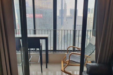 Condo à Huai Khwang, Bangkok, Thaïlande, 2 chambres  № 147306 - photo 5