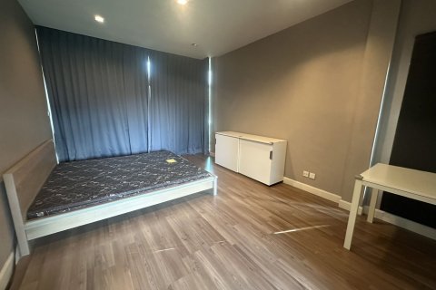 House in Bang Kapi, Bangkok, Thailand 3 bedrooms № 147304 - photo 13