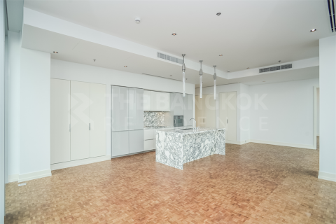 Condo in Bangkok, Thailand, 2 bedrooms № 184573 - photo 7