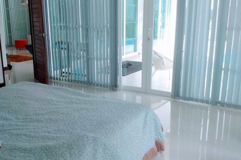 Villa in Kathu, Thailand 4 bedrooms № 140944 - photo 21