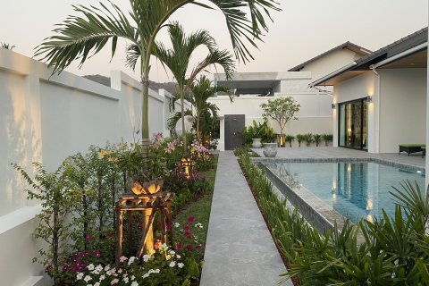 Villa in Hua Hin, Thailand 3 bedrooms № 205667 - photo 26