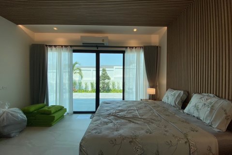 Villa in Hua Hin, Thailand 3 bedrooms № 205667 - photo 14