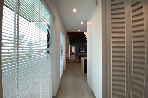 Villa in Hua Hin, Thailand 3 bedrooms № 205667 - photo 18
