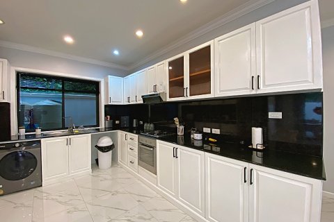 Villa in Hua Hin, Thailand 3 bedrooms № 205666 - photo 27