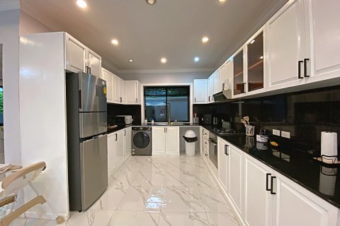 Villa in Hua Hin, Thailand 3 bedrooms № 205666 - photo 26
