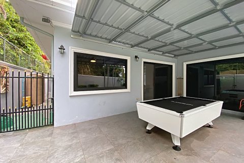 Villa in Hua Hin, Thailand 3 bedrooms № 205666 - photo 6
