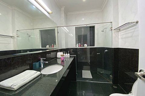 Villa in Hua Hin, Thailand 3 bedrooms № 205666 - photo 18