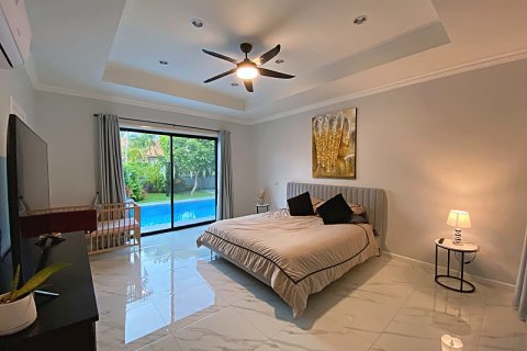 Villa in Hua Hin, Thailand 3 bedrooms № 205666 - photo 11