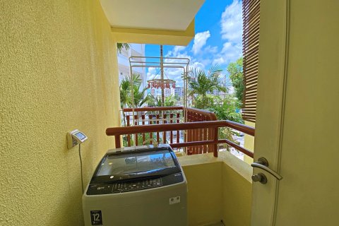 Condo in Hua Hin, Thailand, 1 bedroom № 205672 - photo 16