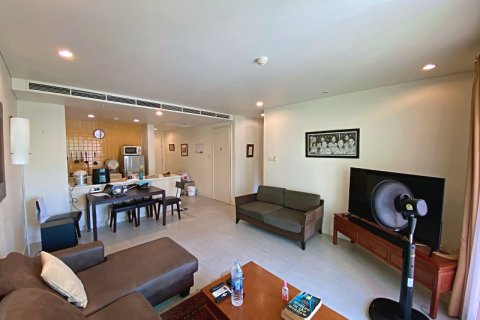Condo in Hua Hin, Thailand, 1 bedroom № 205672 - photo 7