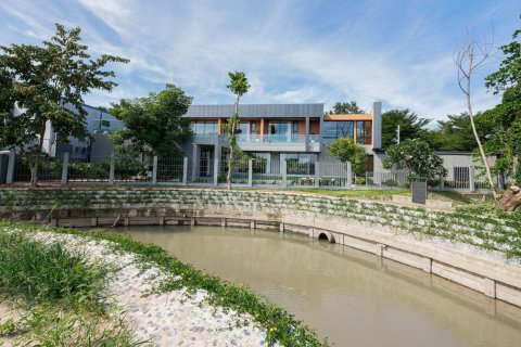 Вилла в Чиангмае, Таиланд с 5 спальнями № 147914 - фото 14