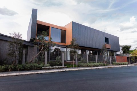 Вилла в Чиангмае, Таиланд с 5 спальнями № 147914 - фото 1