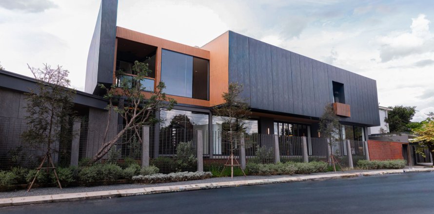 Вилла в Чиангмае, Таиланд с 5 спальнями № 147914