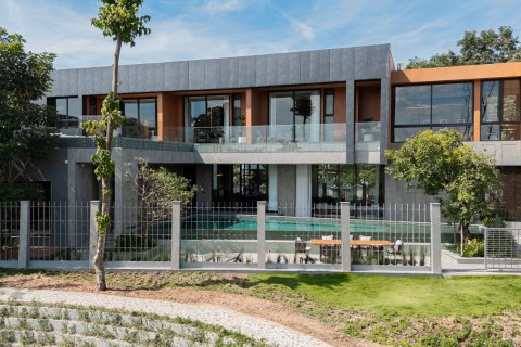 Вилла в Чиангмае, Таиланд с 5 спальнями № 147914 - фото 2