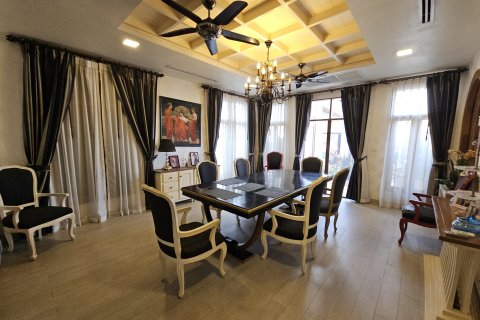 Maison à Pattaya, Thaïlande 4 chambres № 147916 - photo 15