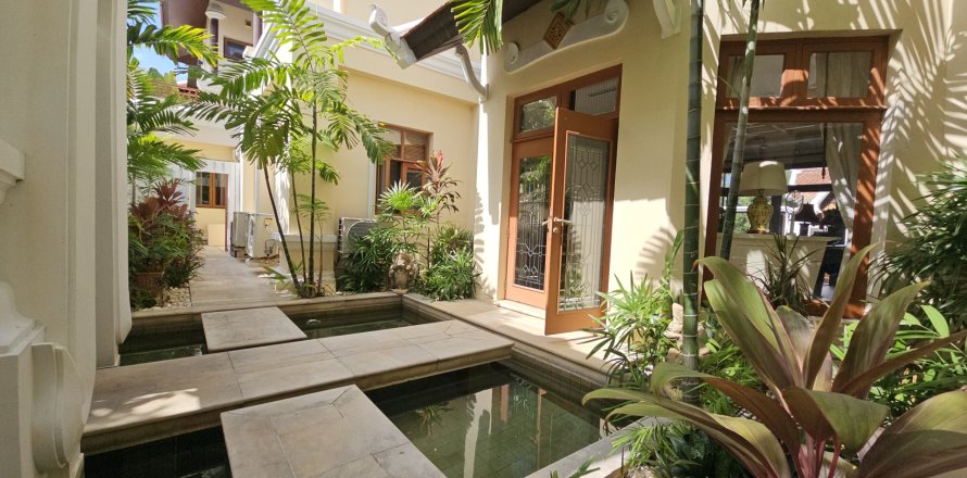 Maison à Pattaya, Thaïlande 4 chambres № 147916