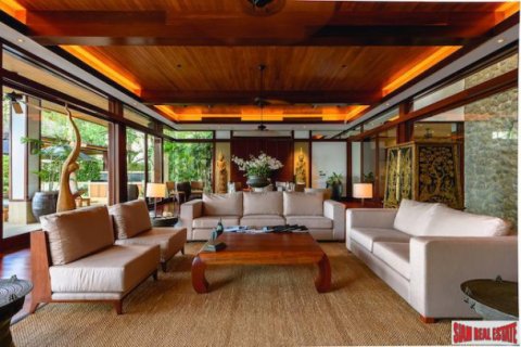Villa in Kamala, Thailand 6 bedrooms № 194123 - photo 3