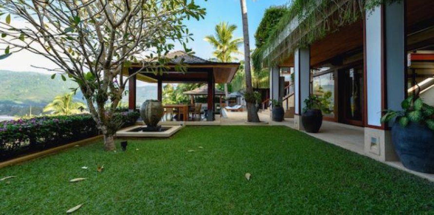 Villa in Kamala, Thailand 6 bedrooms № 194123
